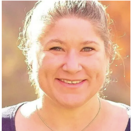 Elizabeth Tenny, BS, RVT, RDCS, Recognized by Influential Women for Advancing Vascular Imaging w/ Expertise & Compassion